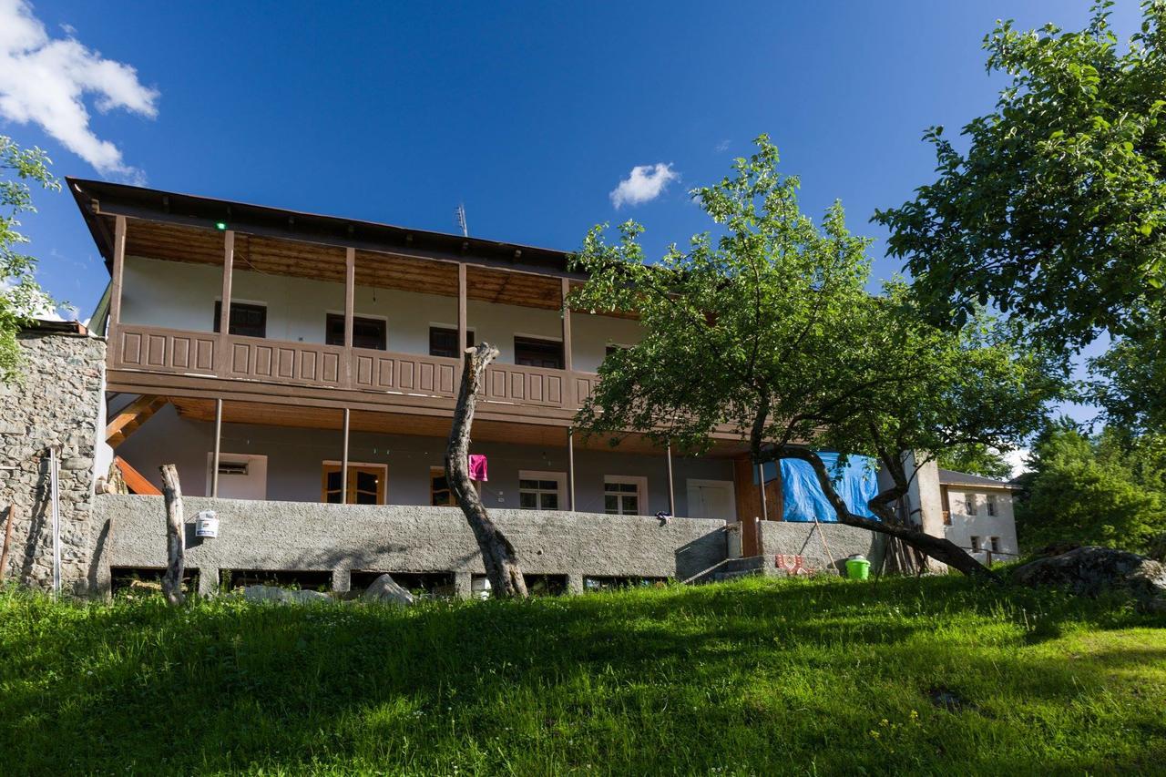 Mushkudiani Manor Hotel Местия Екстериор снимка