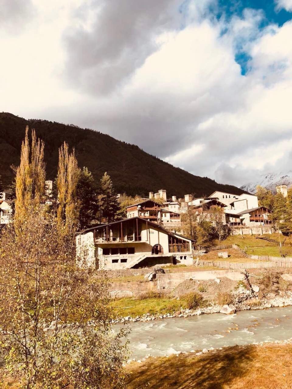 Mushkudiani Manor Hotel Местия Екстериор снимка