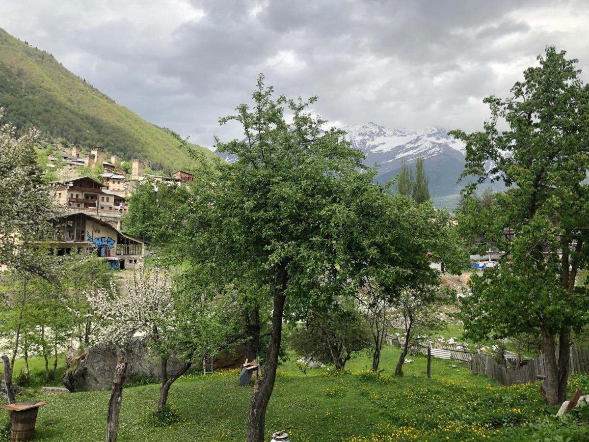 Mushkudiani Manor Hotel Местия Екстериор снимка
